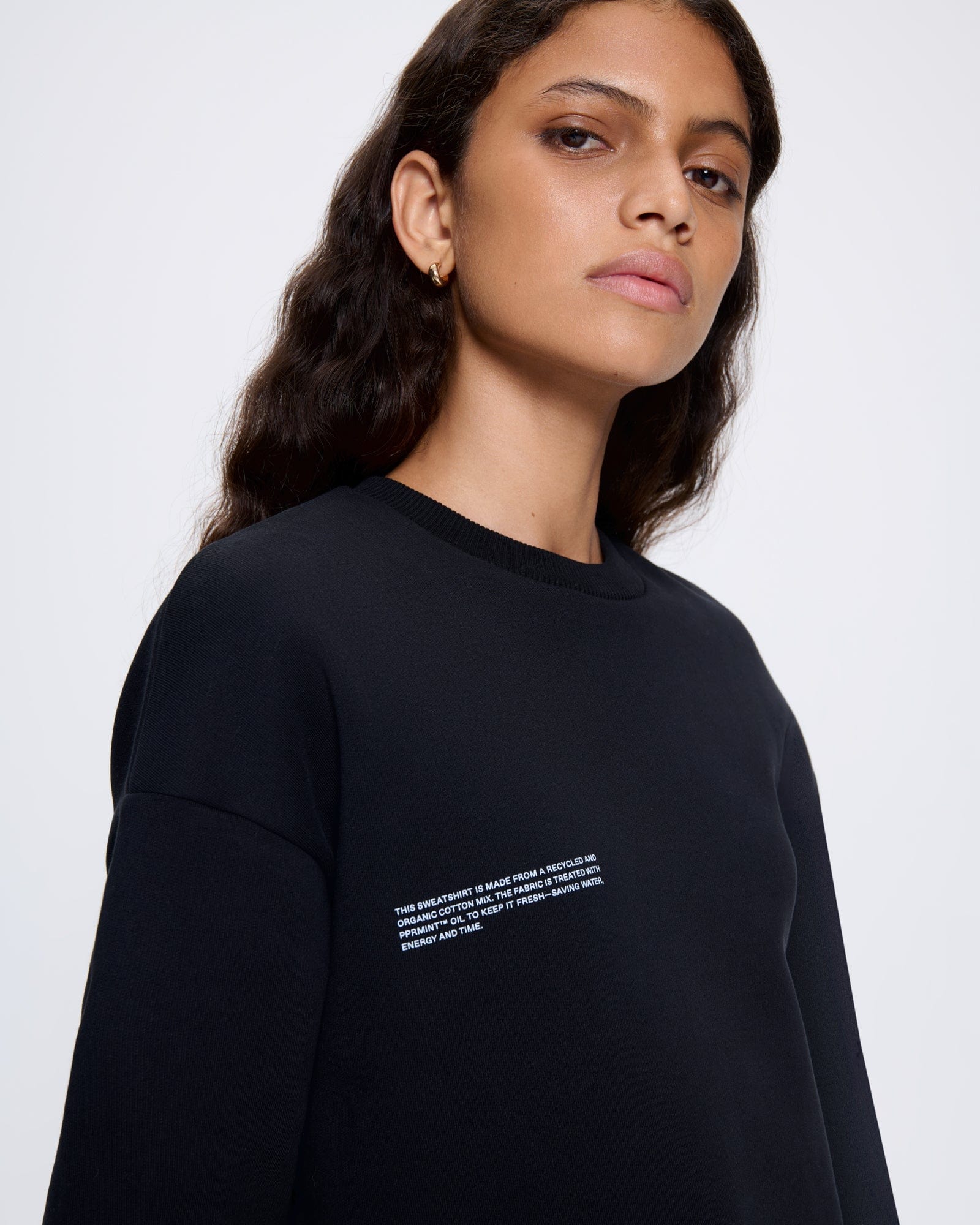Womens 365 Heavyweight Sweatshirt—black - Image 4
