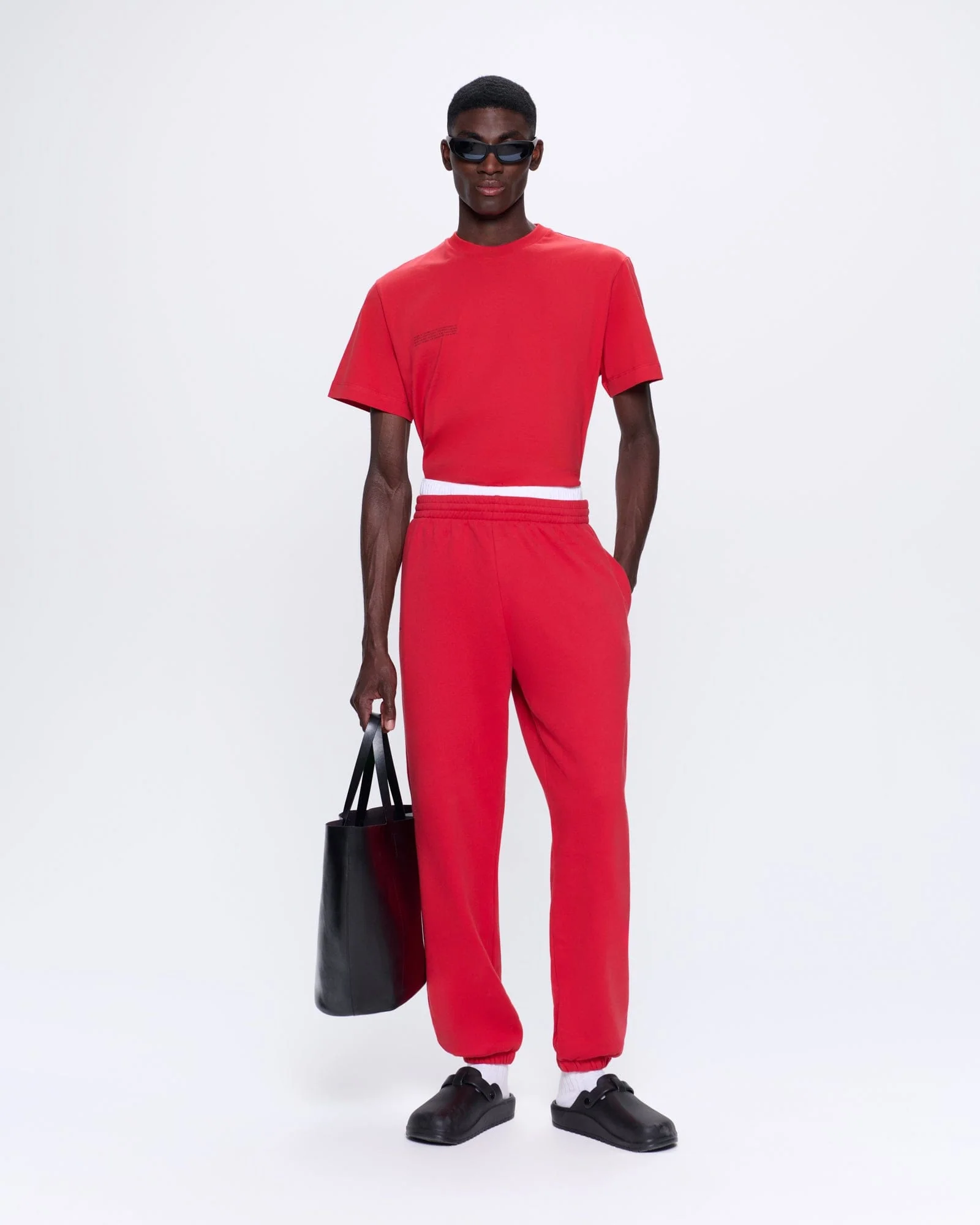 Mens 365 Midweight T-shirt—Goji red - Image 3