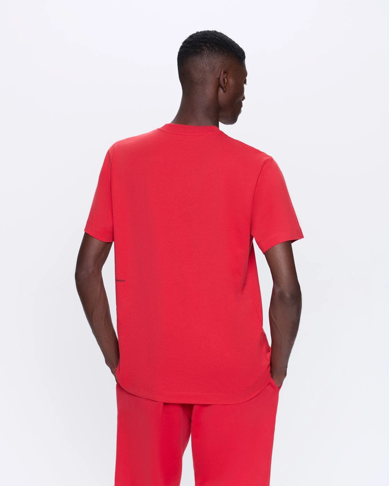 Mens 365 Midweight T-shirt—Goji red - Image 6