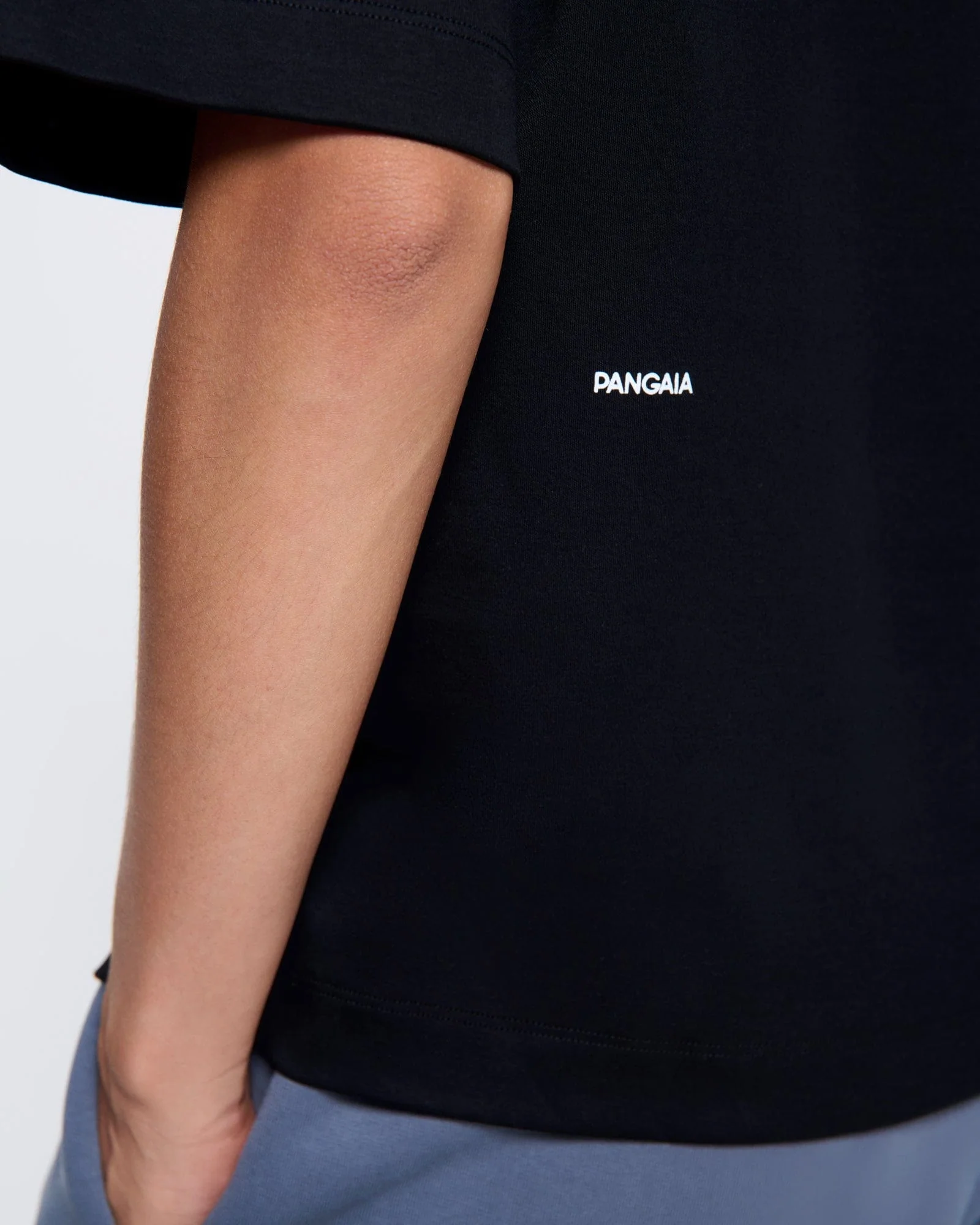Womens Interlock Oversized T-Shirt—Black - Image 4